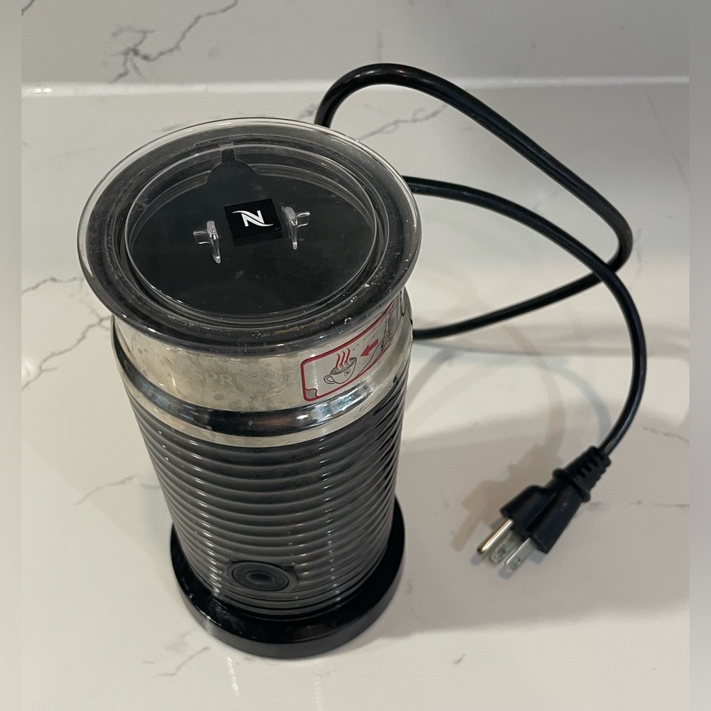 Nespresso Black milk Frother